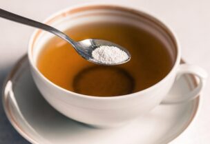 محليّات اصطناعية