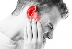 ضغط الأذن يحدث نتيجةً لحدوث خلل مُعيّن في القناة السمعيّة المعروفة بقناة استاكيوس