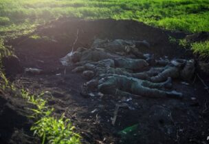 جثث جنود في أوكرانيا- رويترز