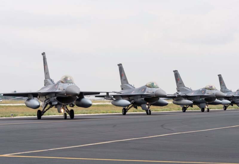 مقاتلات من نوع F-16