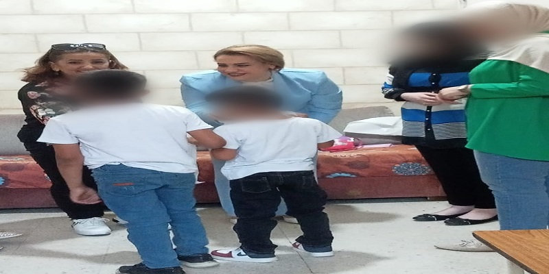 لقاء بين السجينات وأطفالهن
