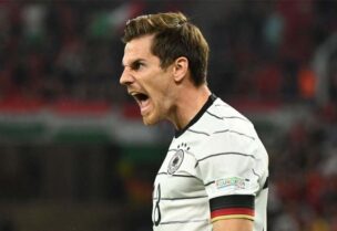 لاعب المنتخب الألماني جوناس هوفمان