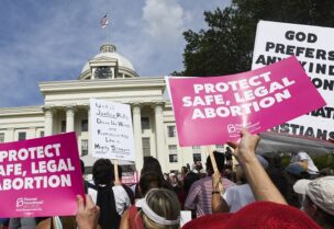 احتجاجات على إلغاء حق الإجهاض- أرشيفية
