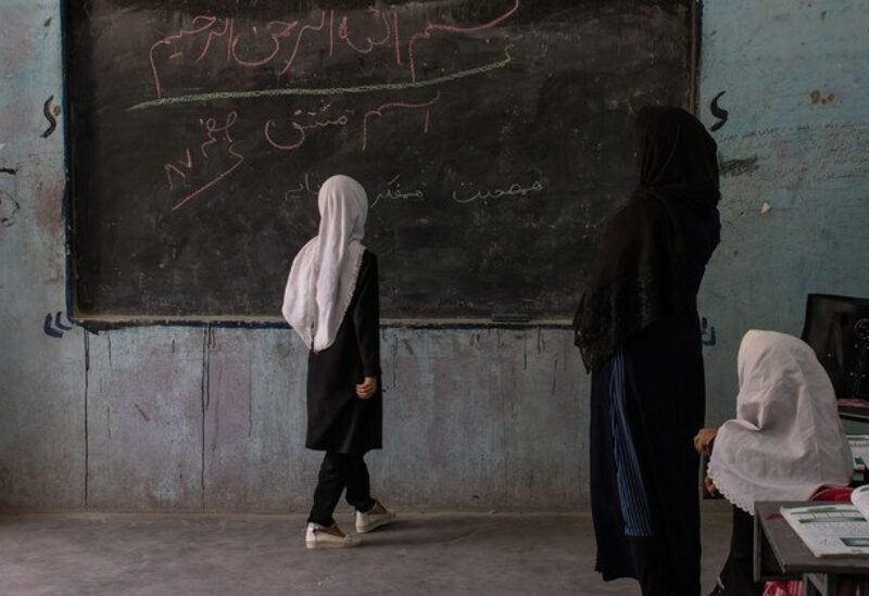 طالبان تقيد تعليم الفتيات