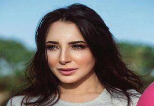 الفنانة المصرية ساندي