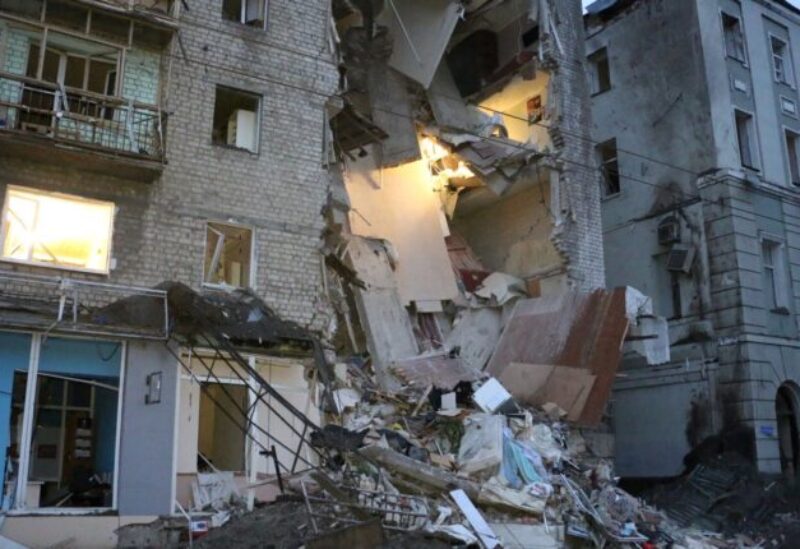 مبنى متضرر من هجوم روسي - رويترز