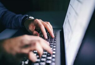 محتالون يستدرجون المواطنين من خلال عرض منشور على وسائل التواصل الاجتماعي