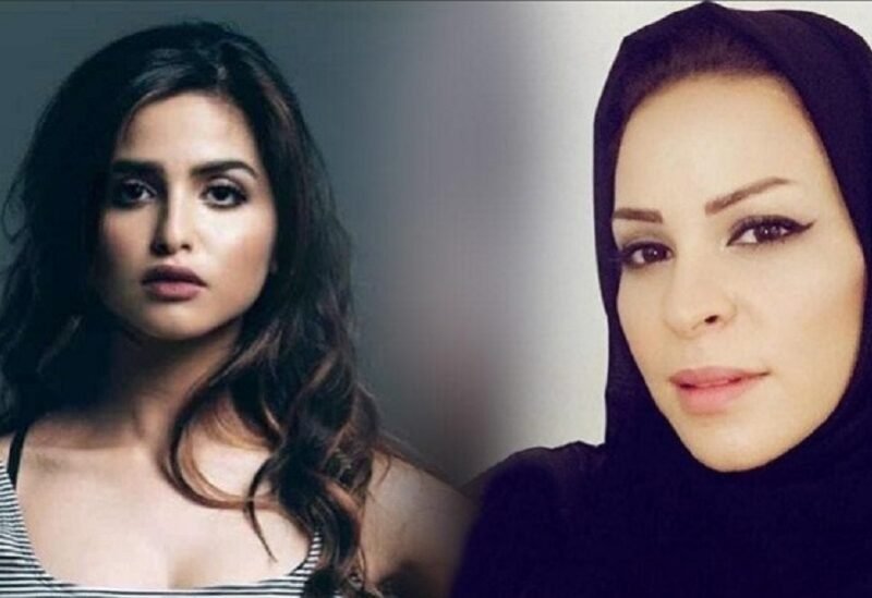 والدة حلا الترك منى السابر