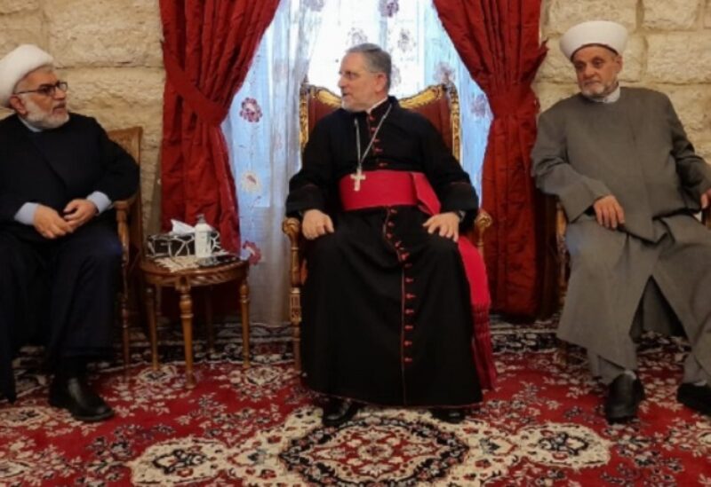 وفد من "تجمع العلماء المسلمين" و المطران ميشال عون