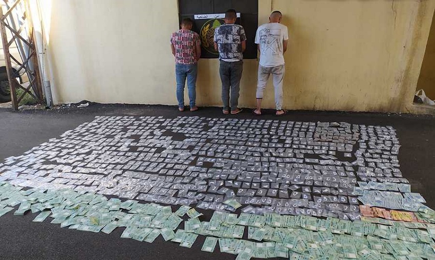 الموقوفين بتهمة ترويج المخدرات