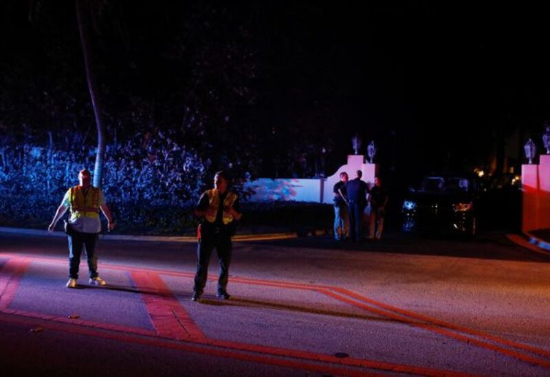 عناصر الـ FBI في محيط منزل دونالد ترامب