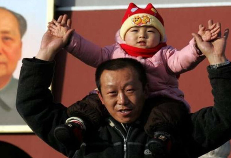 عدد سكان الصين سيبدأ بالانخفاض بحلول العام 2025