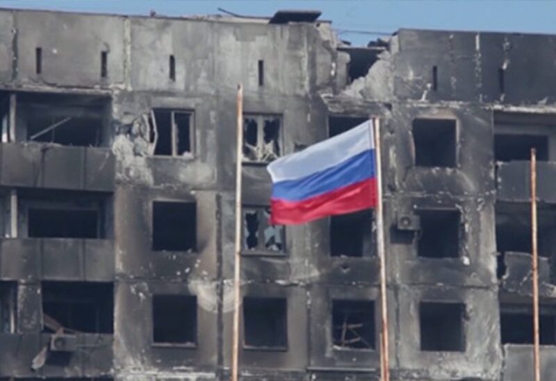 علم روسيا في ماريوبول الأوكرانية