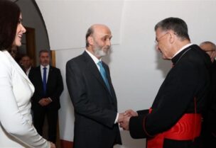 سمير جعجع وعقيلته مع الكاردينال الراعي في الديمان