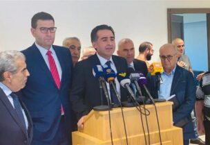 وزير الاشغال علي حمية ووزير الزراعة عباس الحاج حسن