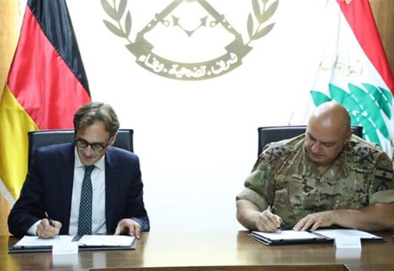 قائد الجيش العماد جوزاف عون ومنسق العلاقات الخارجية الألمانية في الشرق الأوسط وأفريقيا Dr. Tobias TUNKEL