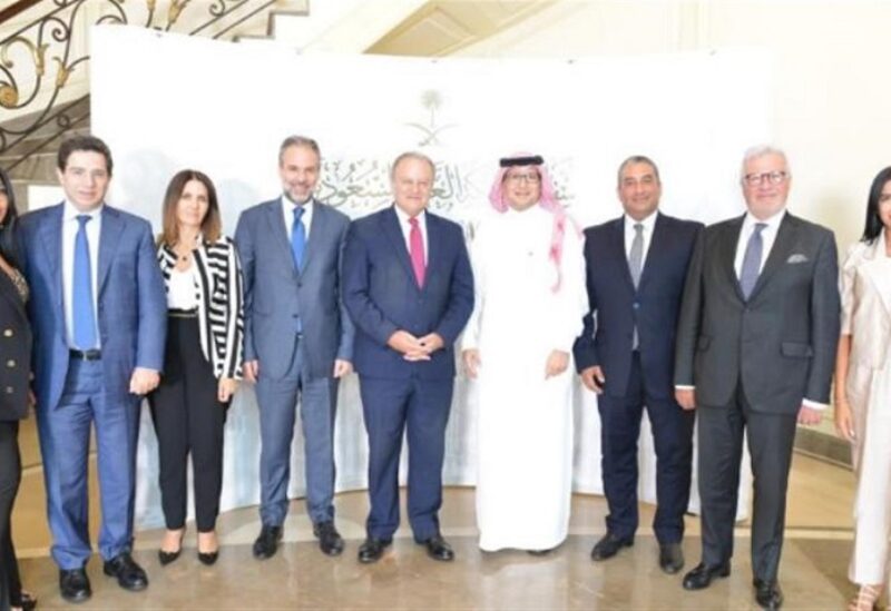 نقيب المحامين في زيارة للسفير السعودي وليد بخاري