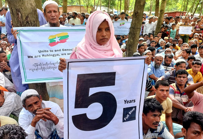 تظاهرات كبيرة لمسلمي الروهينغا الراغبين بالعودة إلى ميانمار