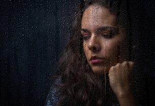 حزن - تعبيرية