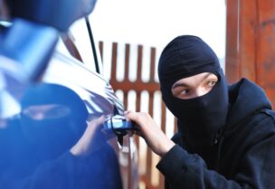سرقة سيارات (تعبيرية)