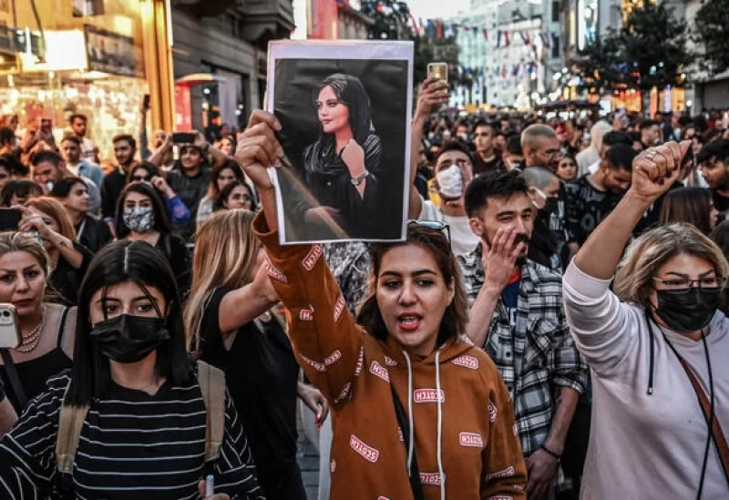 الاحتجاجت متواصة بعد وفاة مهسا أميني