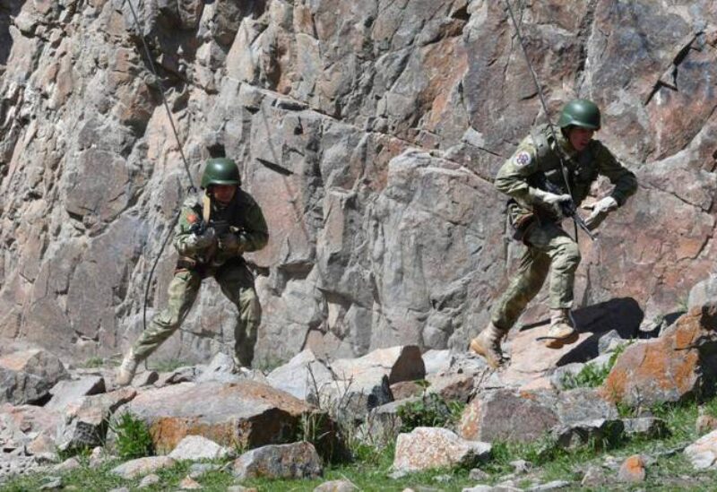 تجدد الاشتباكات بين طاجيكستان وقرغيزستان