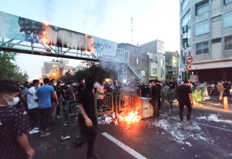 الاحتجاجات في طهران على وفاة مهسا أميني