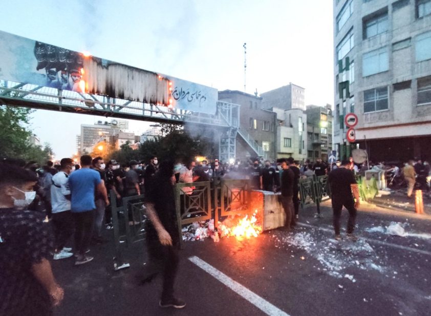 الاحتجاجات في طهران على وفاة مهسا أميني