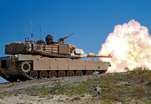 دبابة أبرامز M1A2 الأمريكية