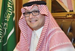 السفير السعودي في لبنان وليد بخاري