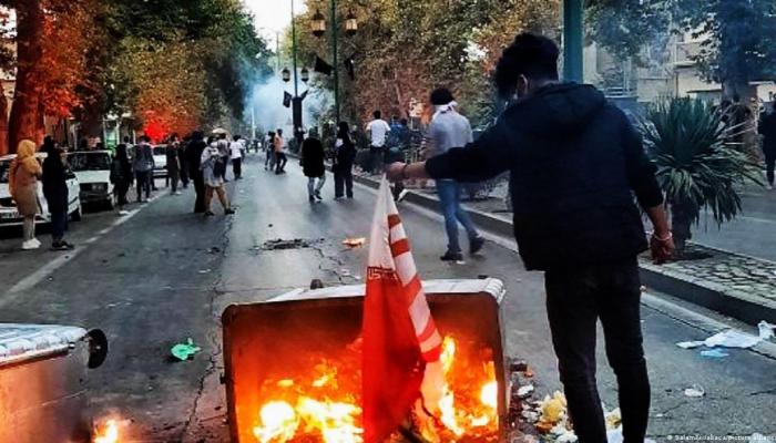 الاحتجاجات متواصلة في إيران