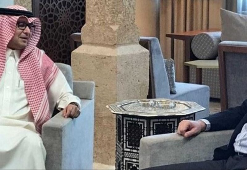 رئيس حكومة تصريف الأعمال نجيب ميقاتي سفير المملكة العربية السعودية وليد بخاري