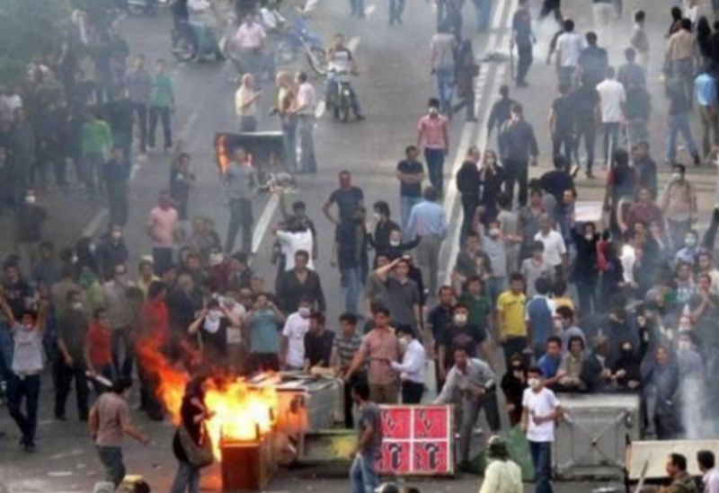 الاحتجاجات في إيران تتصاعد