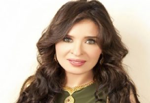 الراقصة المصرية دينا