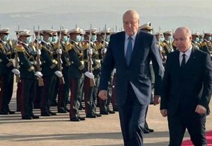 ميقاتي اثناء وصوله الى "مطار هواري بومدين" الوزير الاول في الجزائر