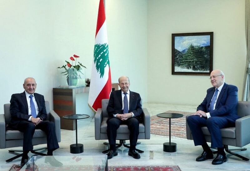 اجتماع بين الرؤساء الثلاثة للبحث بالاقتراح المتعلق بترسيم الحدود البحرية