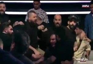 معركة بالأيدي خلال حلقة "صار الوقت"