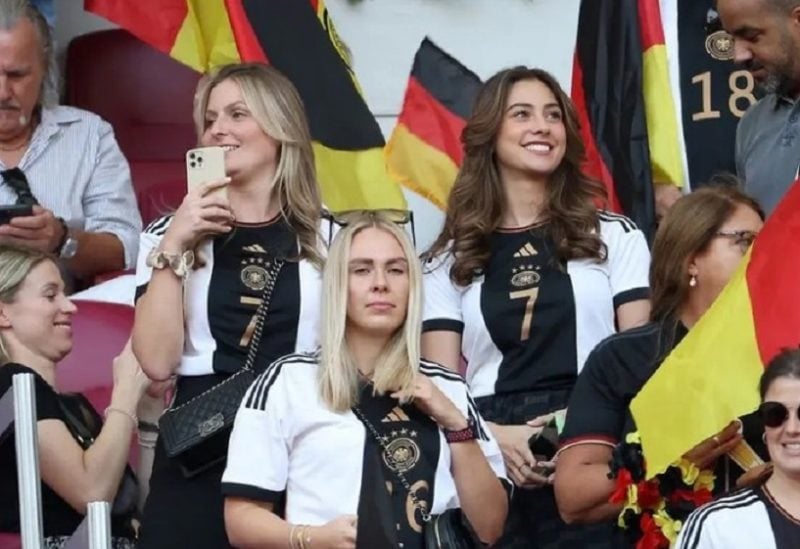 زوجات وصديقات لاعبي ألمانيا في المدرجات خلال المباريات