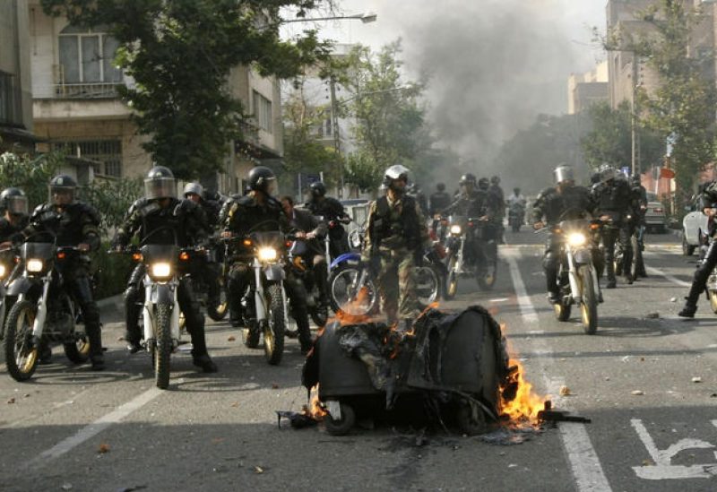 احتجاجات إيران تتواصل رغم جرائم النظام