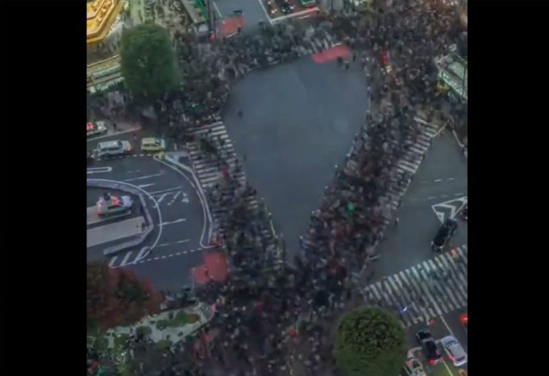 ممر شيبويا الشهير في العاصمة اليابانية طوكيو