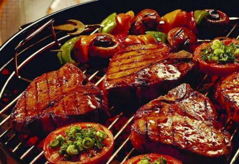 أطعمة مشوية- تعبيرية