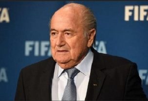 سيب بلاتر الرئيس السابق للاتحاد الدولي لكرة القدم "الفيفا"