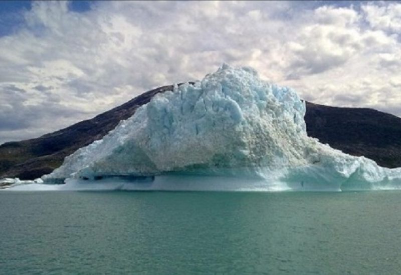 اليكم تفاصيل انجراف أكبر جبل جليدى فى العالم عن موقعه