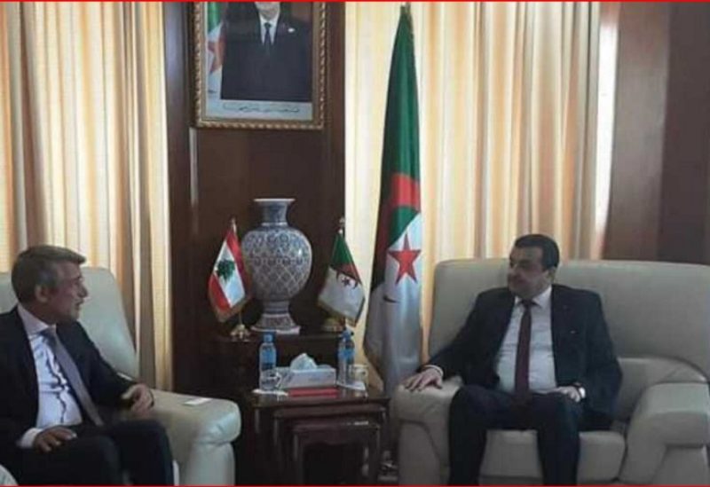 وزير الطاقة "وليد فياض" ونظيره الجزائري
