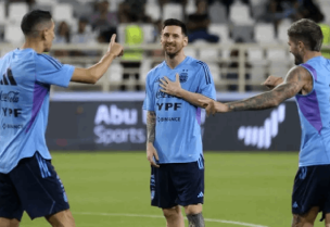 ليونيل ميسي وزملاؤه في منتخب الأرجنتين