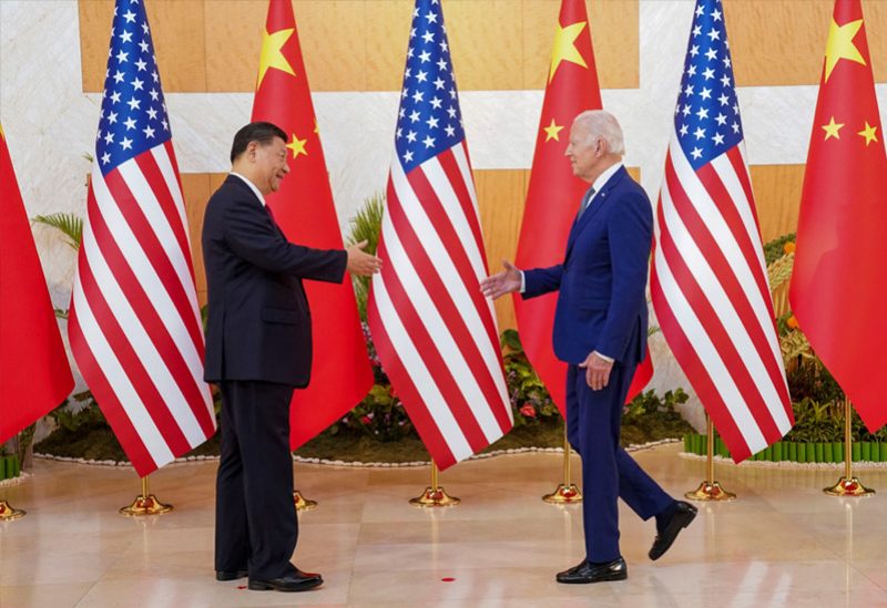 الرئيس الأمريكي جو بايدن ونظيره الصيني شي جينبينغ