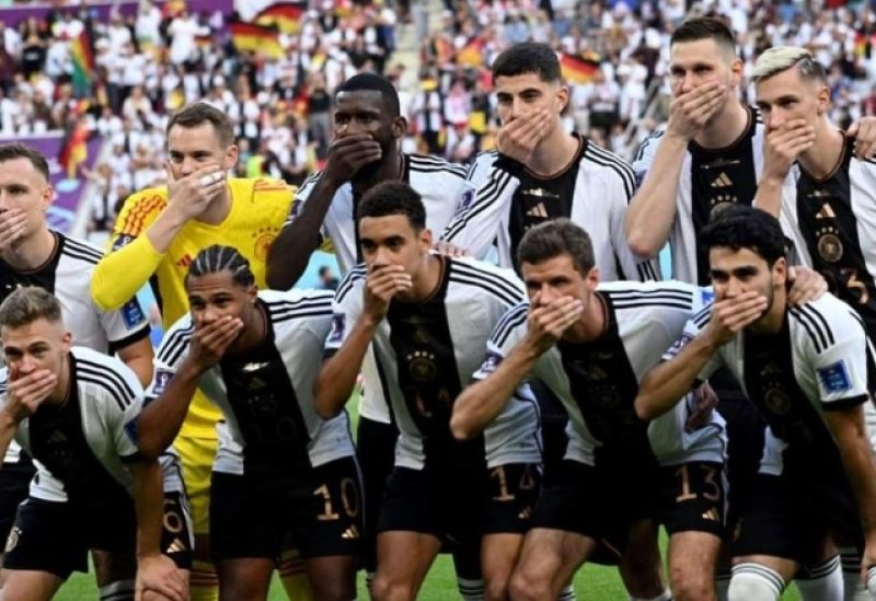 حركة تكميم الأفواه للمنتخب الألماني