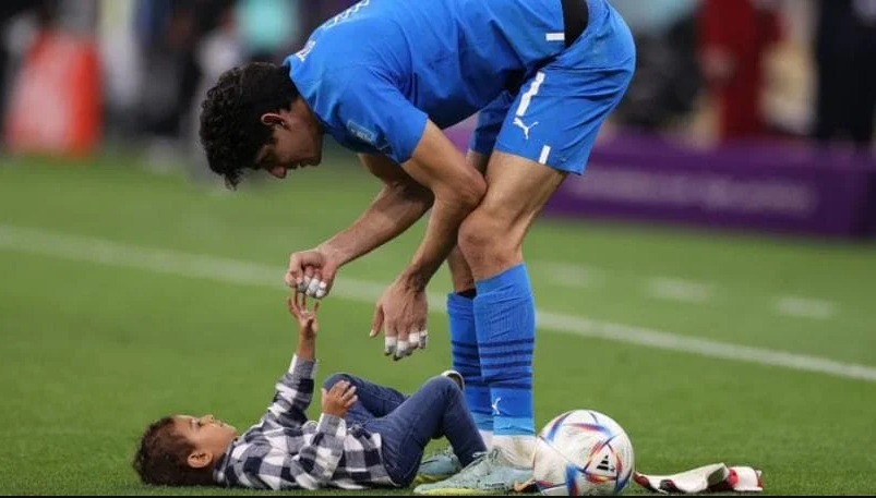 الحارس بونو وابنه 