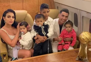 كريستيانو رونالدو وعائلته