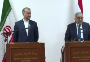 وزير الخارجية اللبناني ونظيره الإيراني